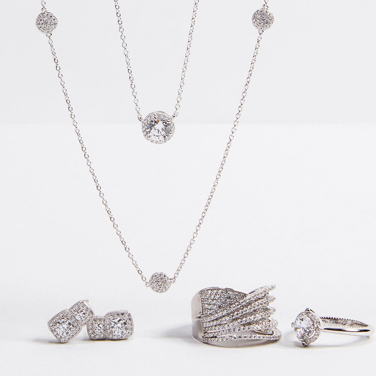 Jewelry Shop: Diamond Finds Up to 65% Off